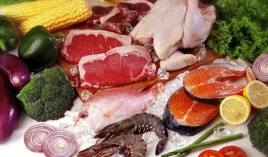 Protein foods, carbohydrate quality, and long-term weight change – what can we learn from over 120,000 people?